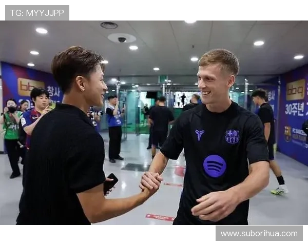 李昇祐借巴萨来韩良机重逢昔日拉玛西亚旧友奥尔莫叙旧情